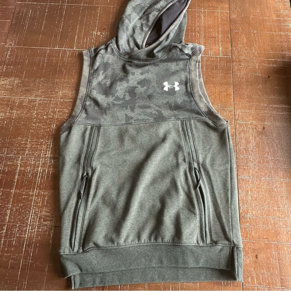 Men’s Under Armour Sleeveless Hoodie